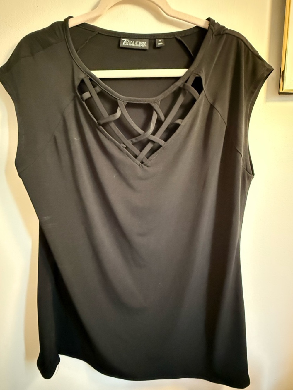 New York & Company Black Sleeveless Lattice V-Neck Tank